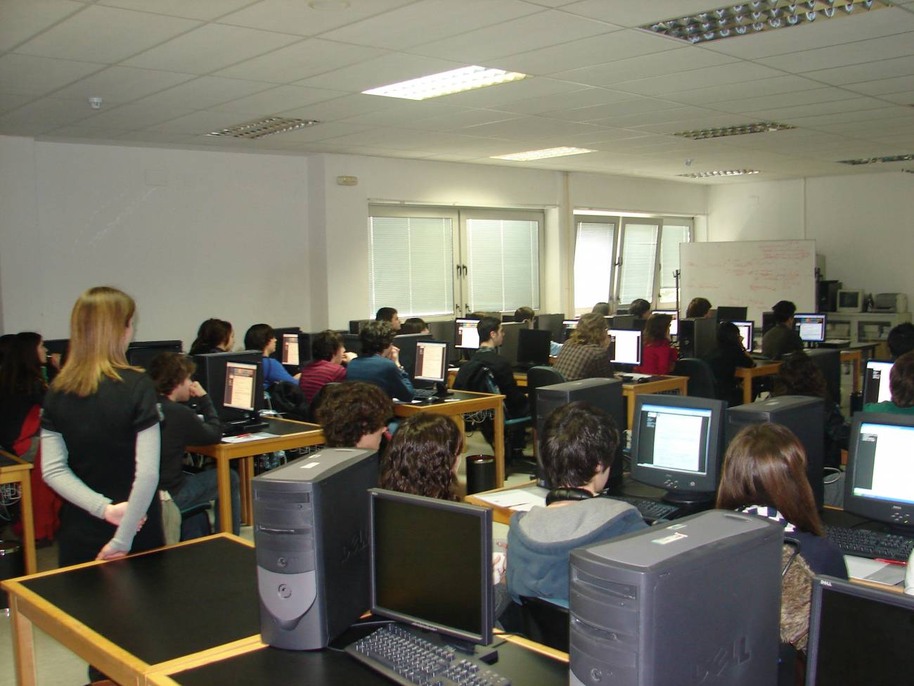 500 estudiantes de secundaria españoles se convierten en físicos de partículas por un día