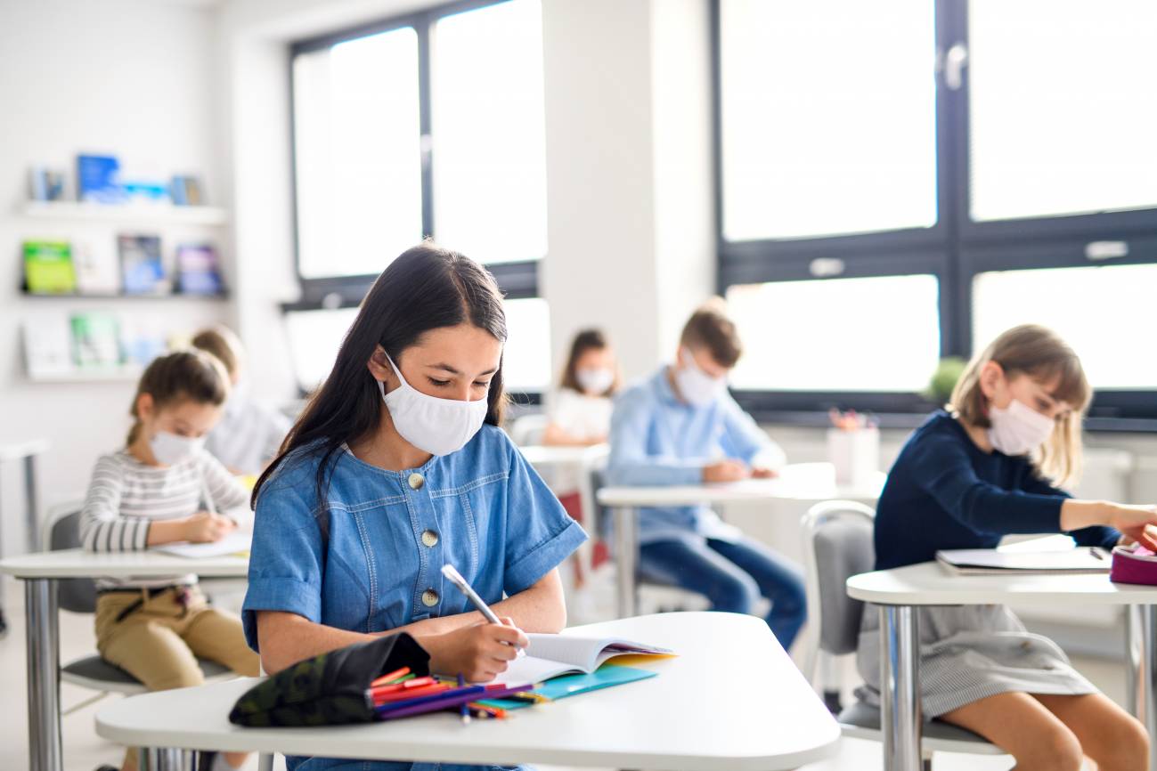 Alumnos de ESO perciben peor la ciencia en España desde que empezó la pandemia