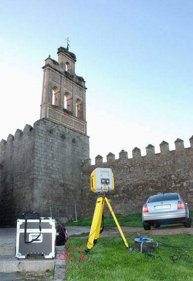 Aplican un sistema láser de monitorización de estructuras arquitectónicas en la muralla de Ávila