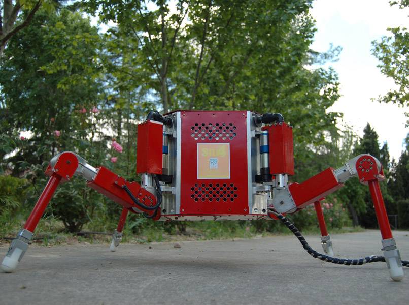Científicos desarrollan un algoritmo para mejorar el movimiento y la estabilidad de los robots caminantes
