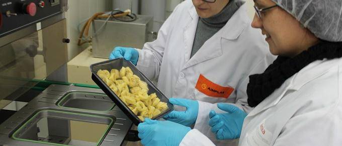 Cómo ahorrar material en los envases biodegradables para alimentos