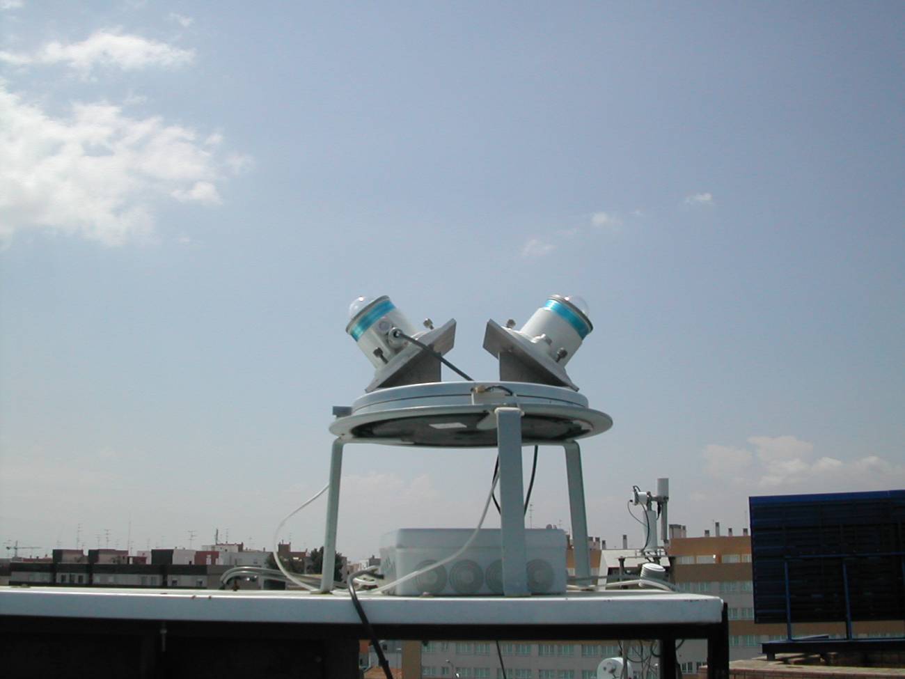 Descubren miniagujeros de ozono temporales en Valencia 