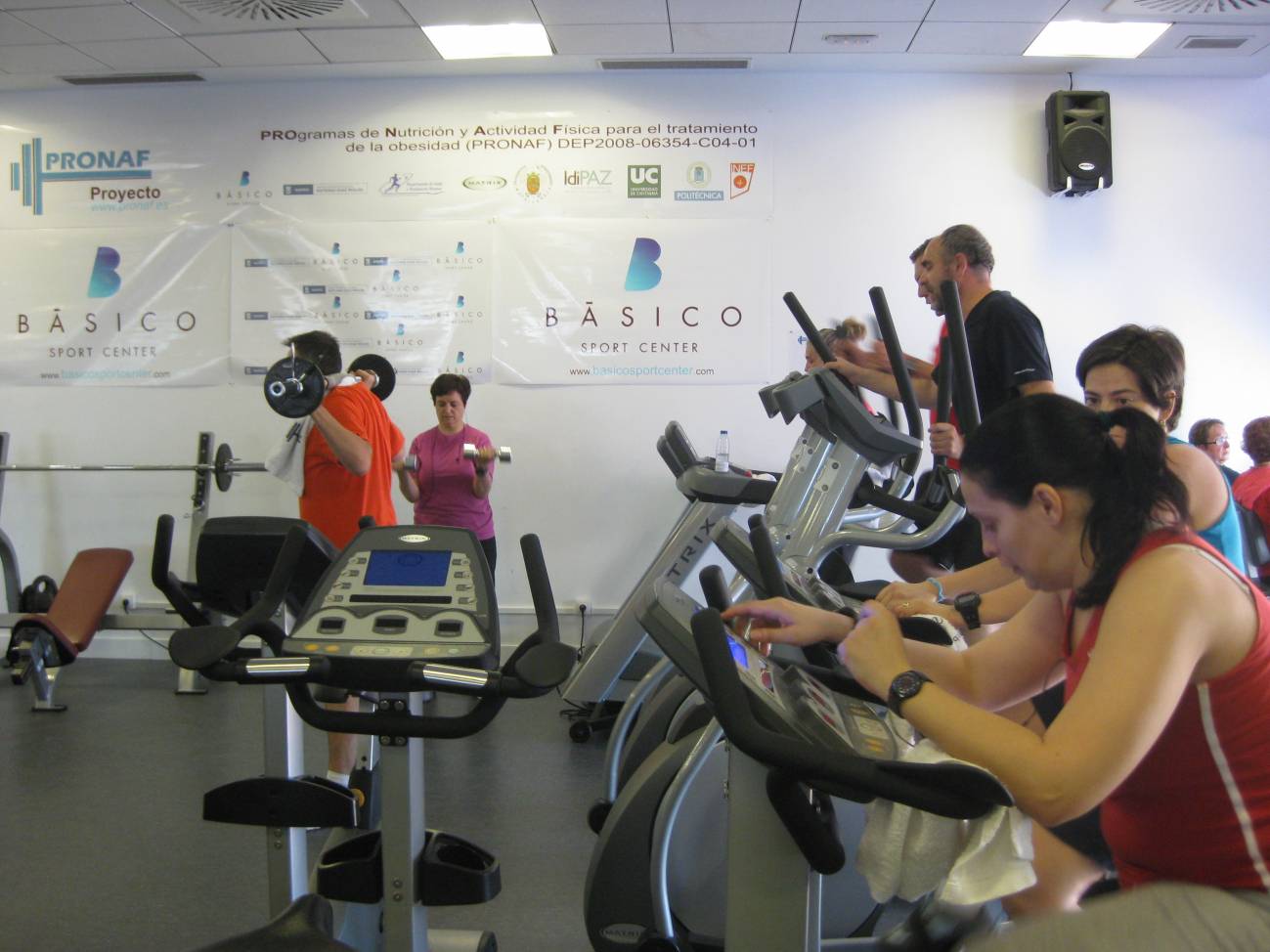 Dieta hipocalórica y ejercicio, eficaces para mejorar la salud de pacientes obesos