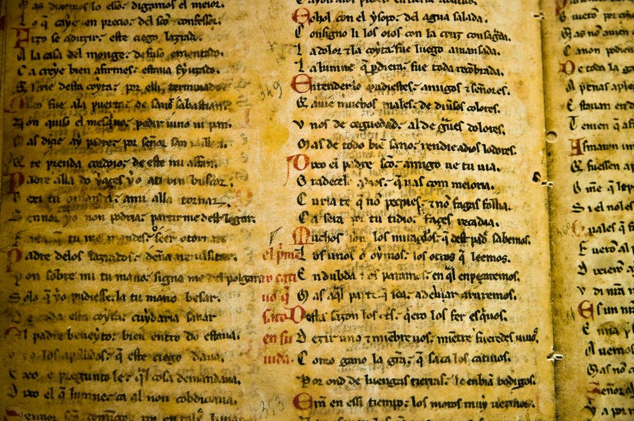 El ADN oculto en evangelios medievales cuenta la historia de  un virus que afecta al ganado
