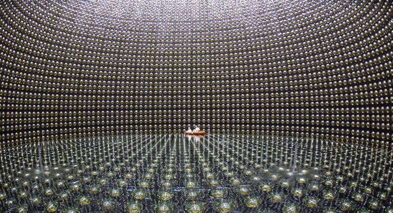 El detector Super-Kamiokande espera la llegada de neutrinos de una supernova