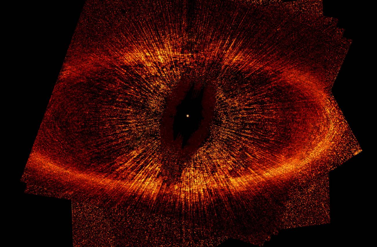 El telescopio Hubble captó este anillo de gas y polvo alrededor de la estrella Fomalhaut. / NASA/ESA/P. Kalas/J. Graham/M. Clampin
