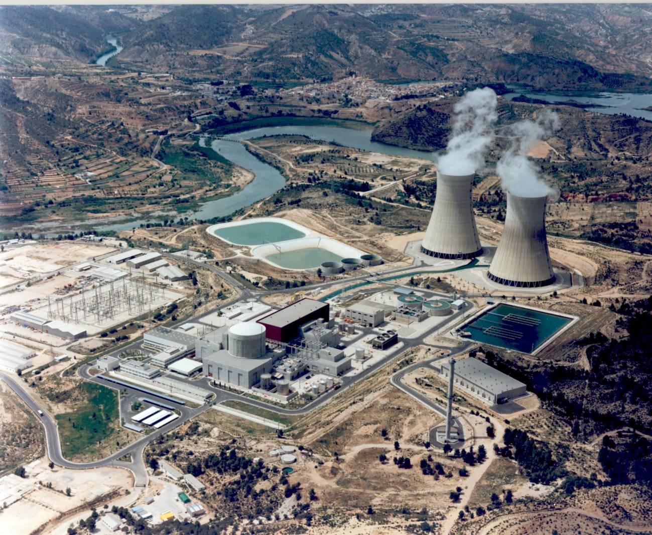 El informe sobre la renovación de la central nuclear de Cofrentes llega al CSN