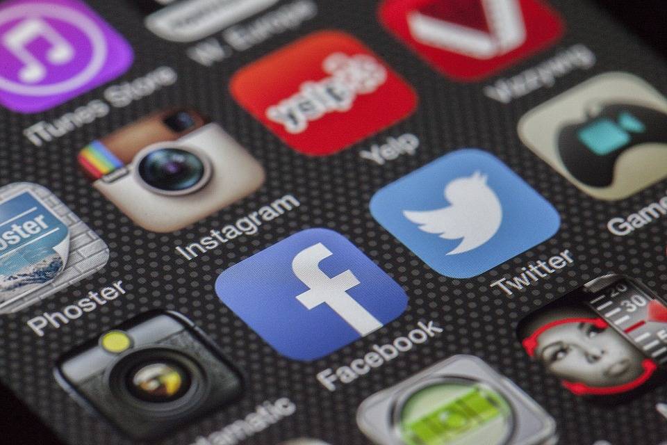 El lenguaje moral y emocional se ‘viraliza’ más rápido en redes sociales