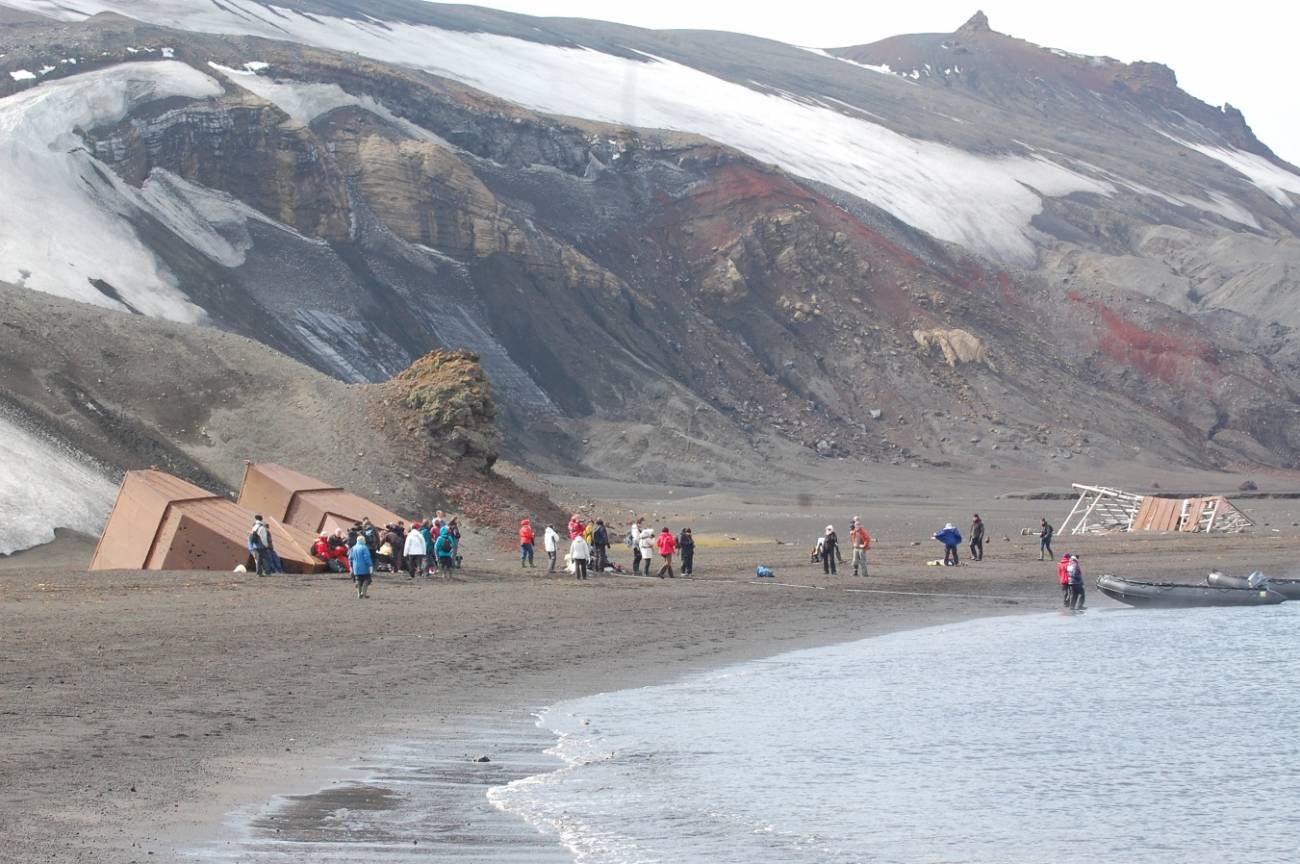 Actividades turísticas en Isla Decepción, Antártida 