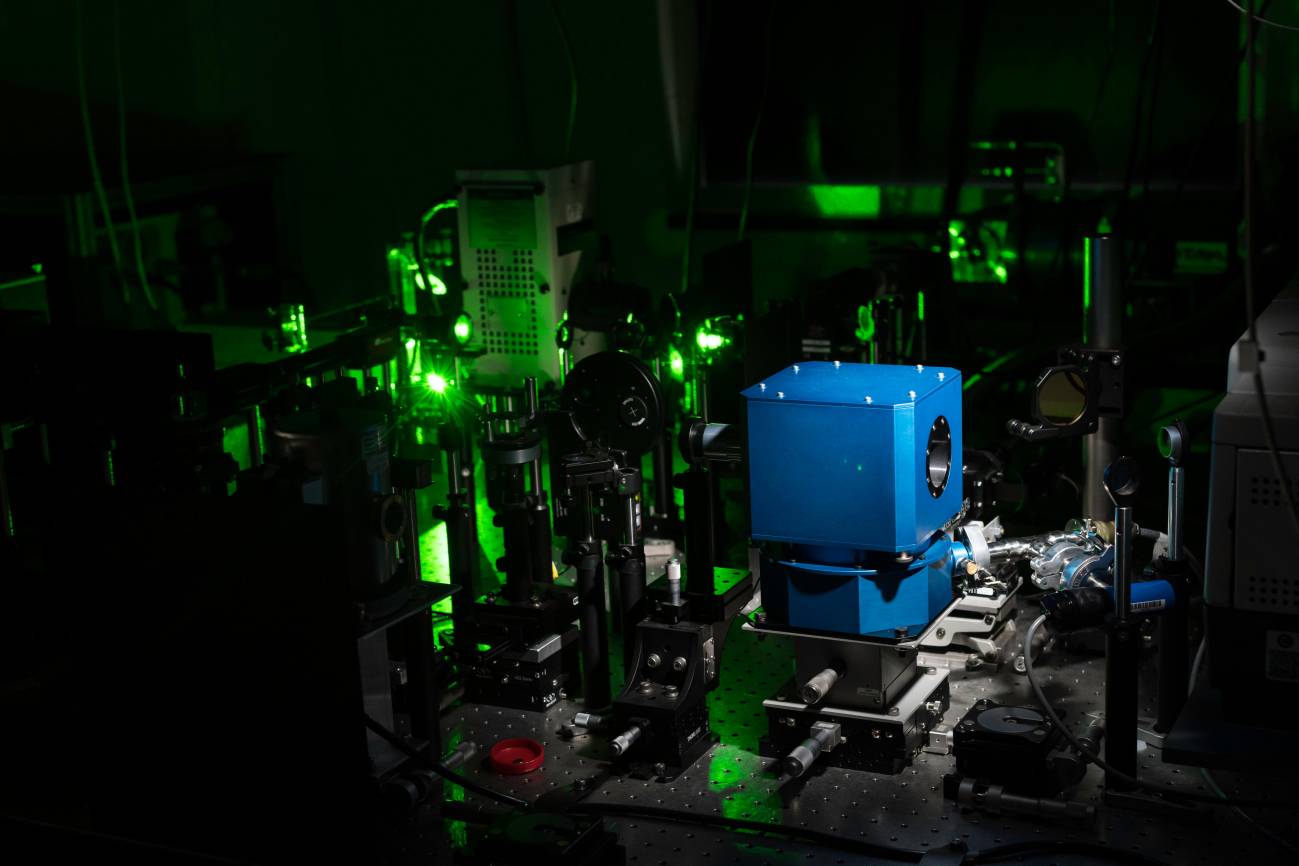 El primer superconductor del mundo que opera a temperatura ambiente