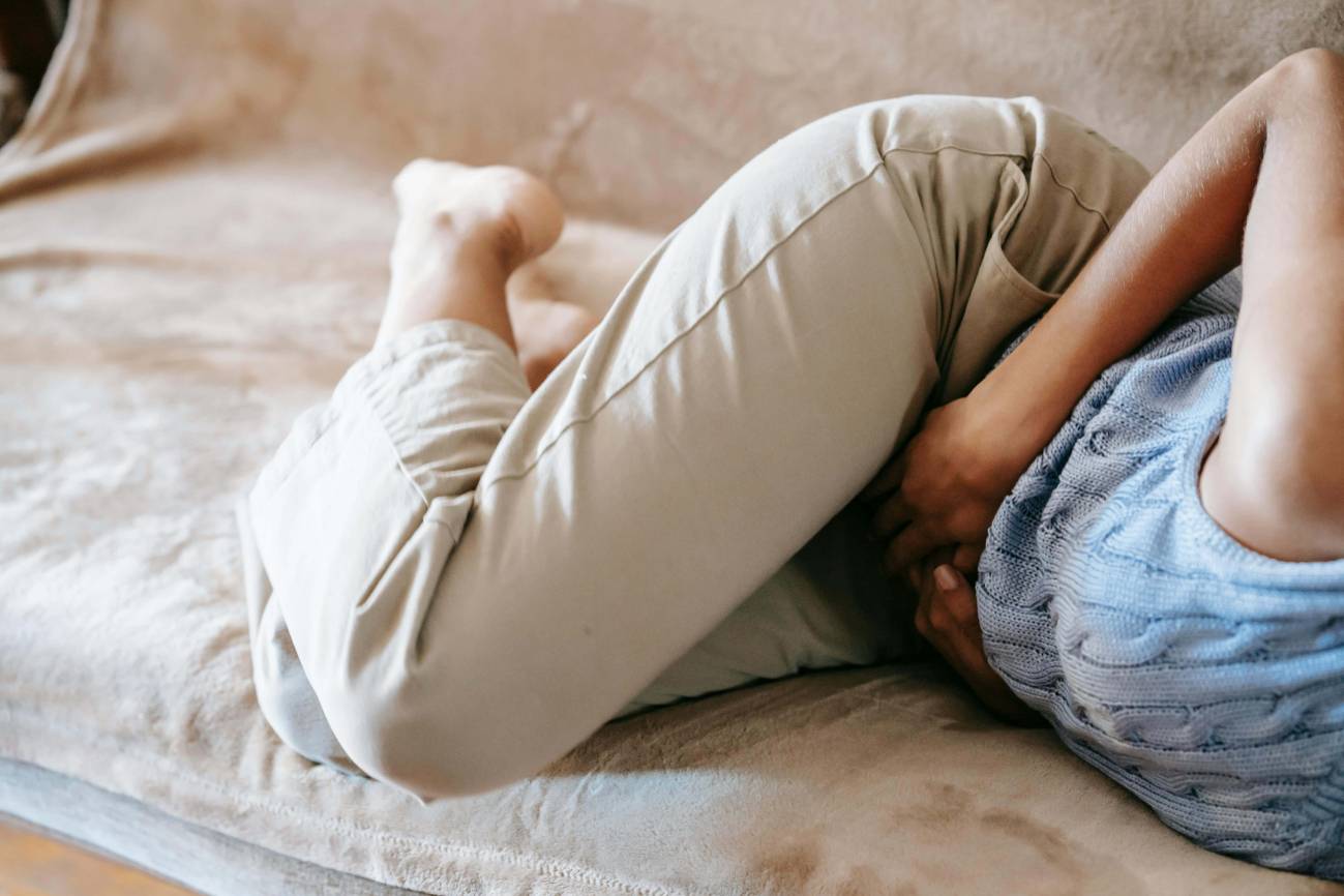 Mujer con endometriosis