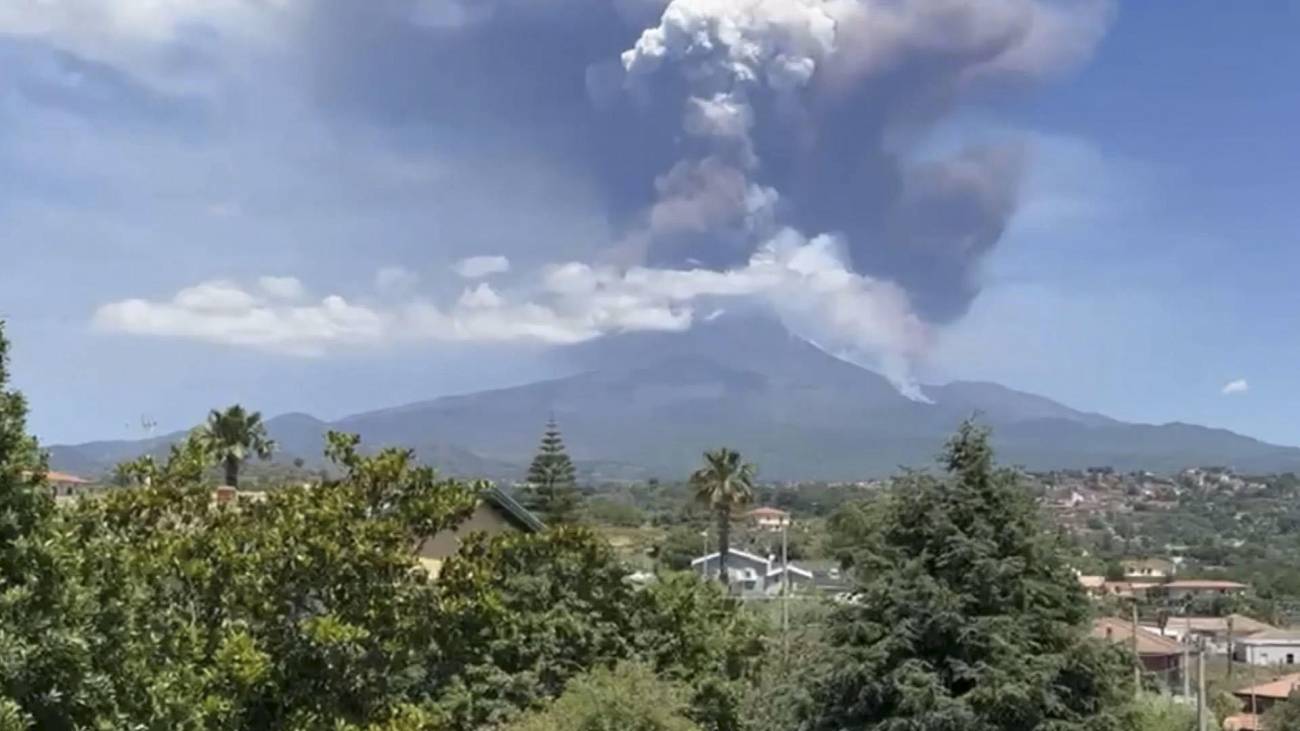 El volcán Etna se debilita tras su última erupción