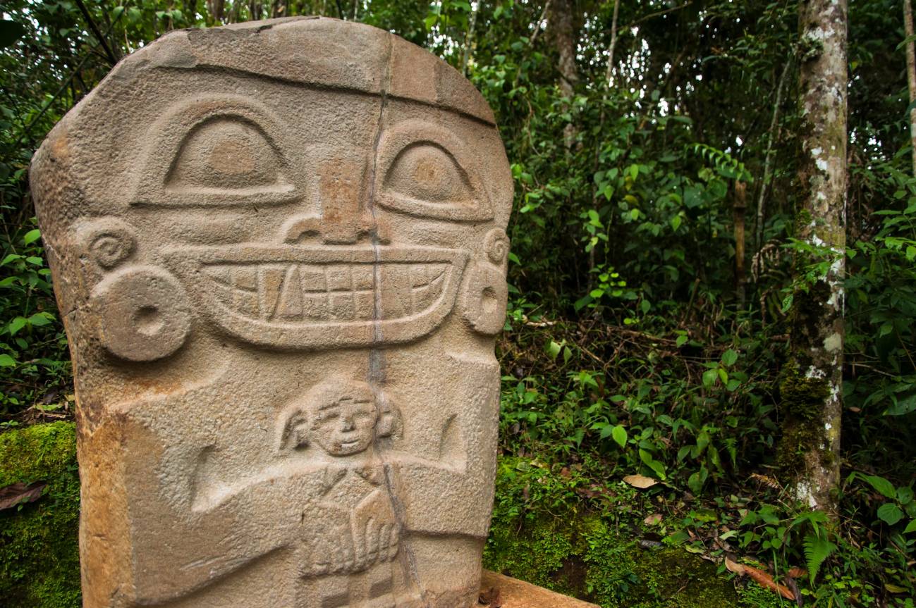 Emociones universales: del dolor a la euforia en los rostros de las esculturas precolombinas