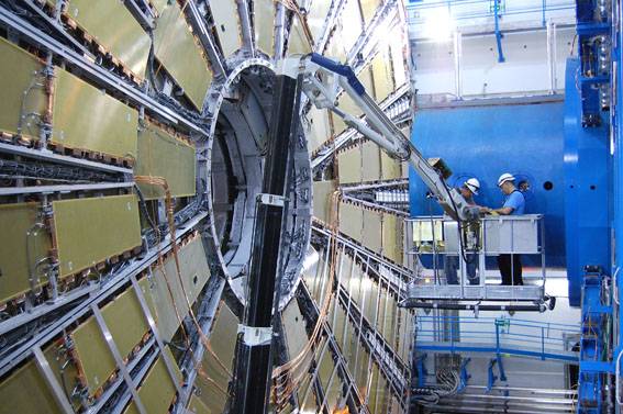 España aporta 55 millones de euros al CERN