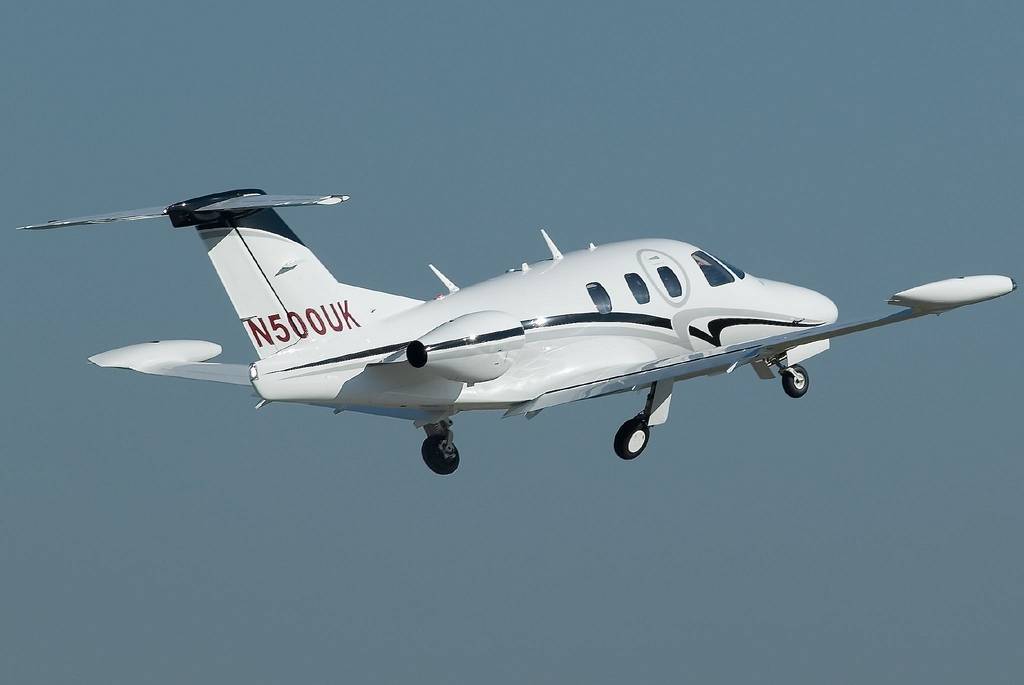 Avión Eclipse 500.