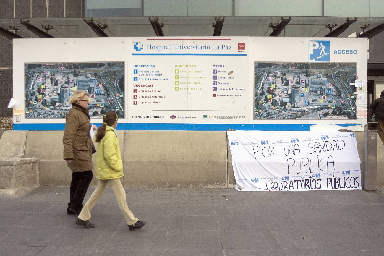 Cartel en defensa de la sanidad pública