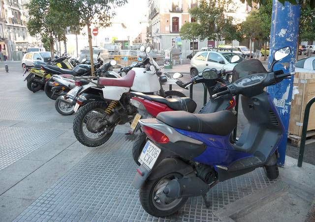 La crisis convierte a Barcelona en la ciudad europea con más motos por habitante 