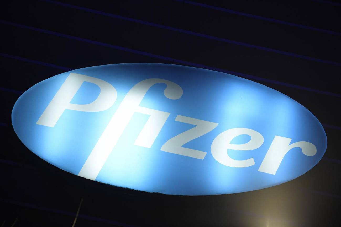 La EMA autoriza el refuerzo con Pfizer en adolescentes y aprueba Moderna en niños
