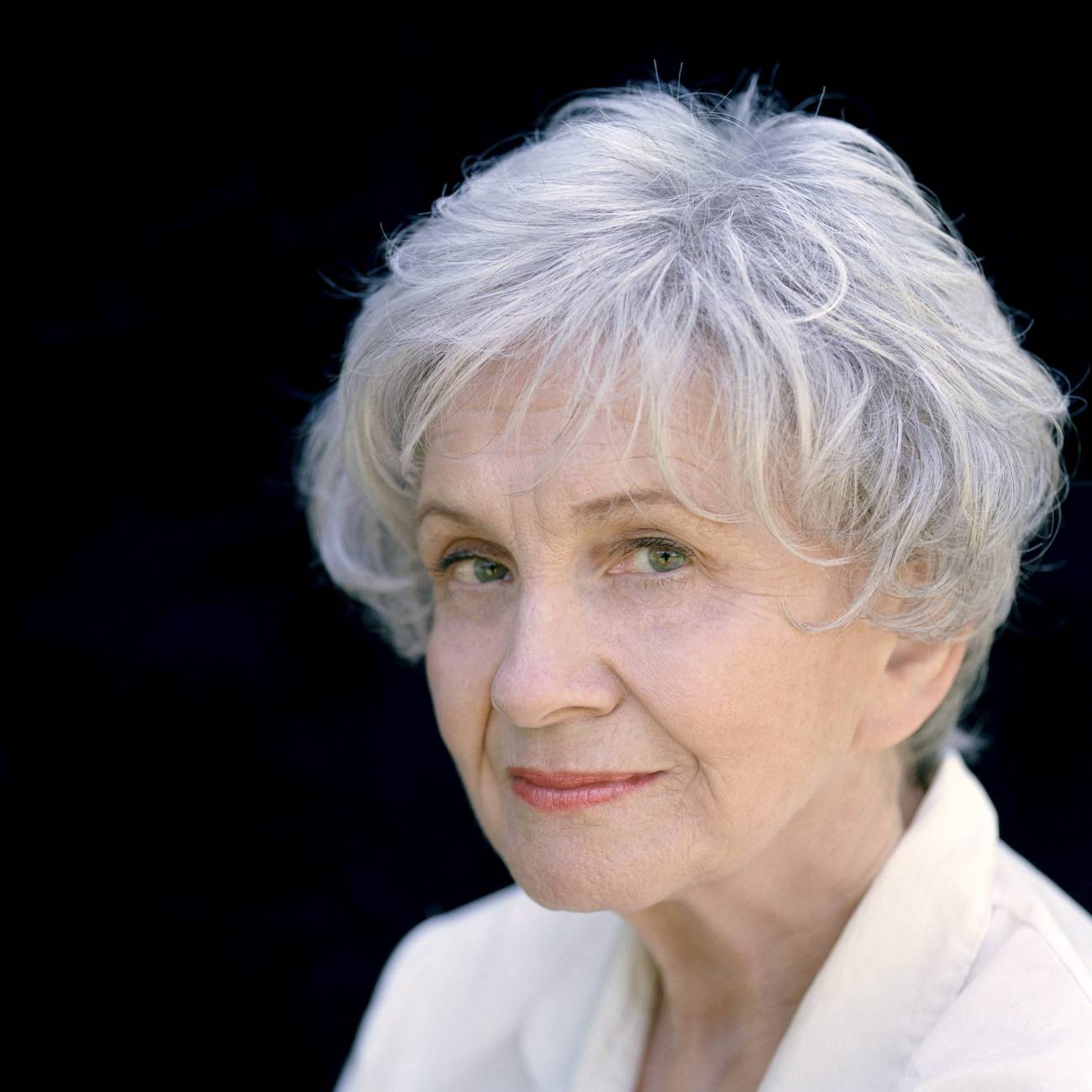 La escritora canadiense Alice Munro gana el Premio Nobel de Literatura 2013