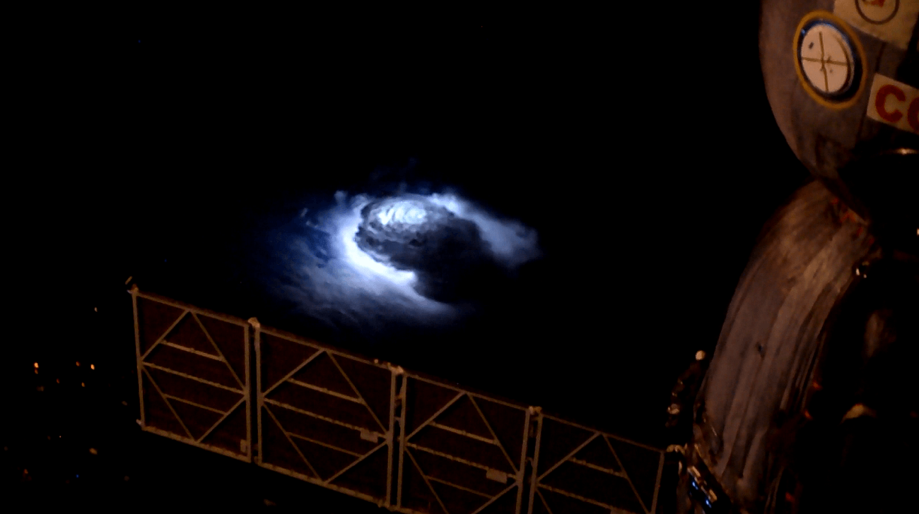 Tormenta vista desde la estación espacial internacional