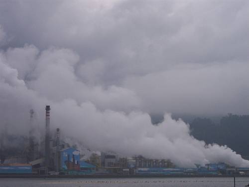 La primavera y la contaminación favorecen el aumento del ozono