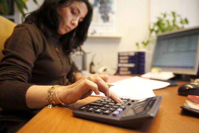 Las mujeres trabajadoras presentan más problemas de salud mental que los hombres
