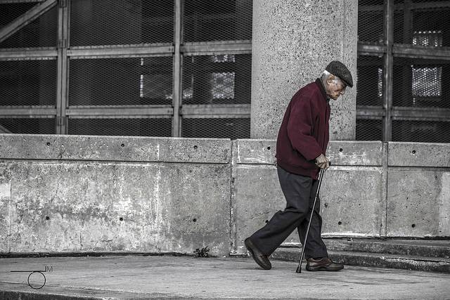 Las personas mayores que eligen mal el calzado empeoran su calidad de vida
