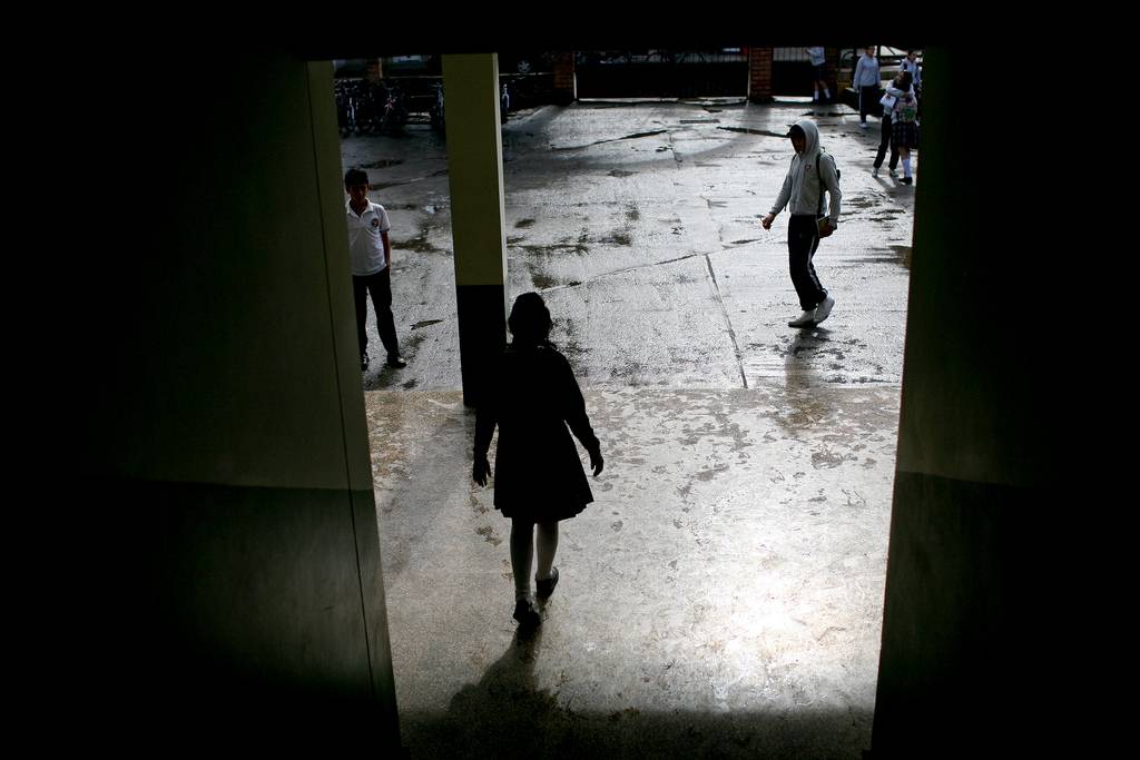 El estudio analiza las relaciones entre la percepción del clima familiar y la victimización en la escuela. /  World Bank Photo Collection 