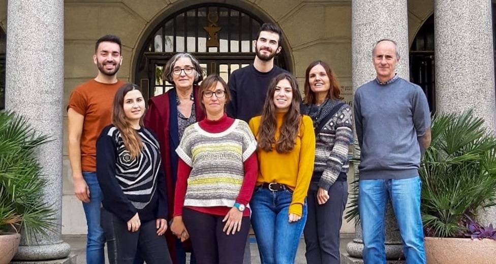 Los investigadores Carme Pelegrí y Jordi Vilaplana junto a su equipo