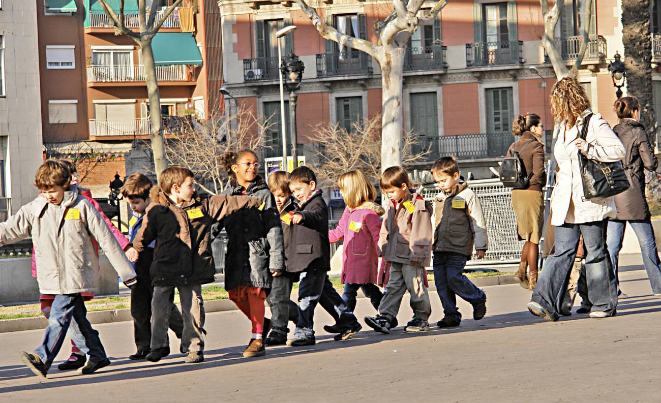 niños en el colegio