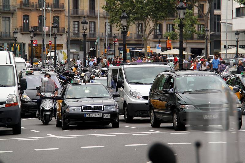 Más del 50% de la población en grandes ciudades vive a menos de 75 metros de una vía concurrida. 