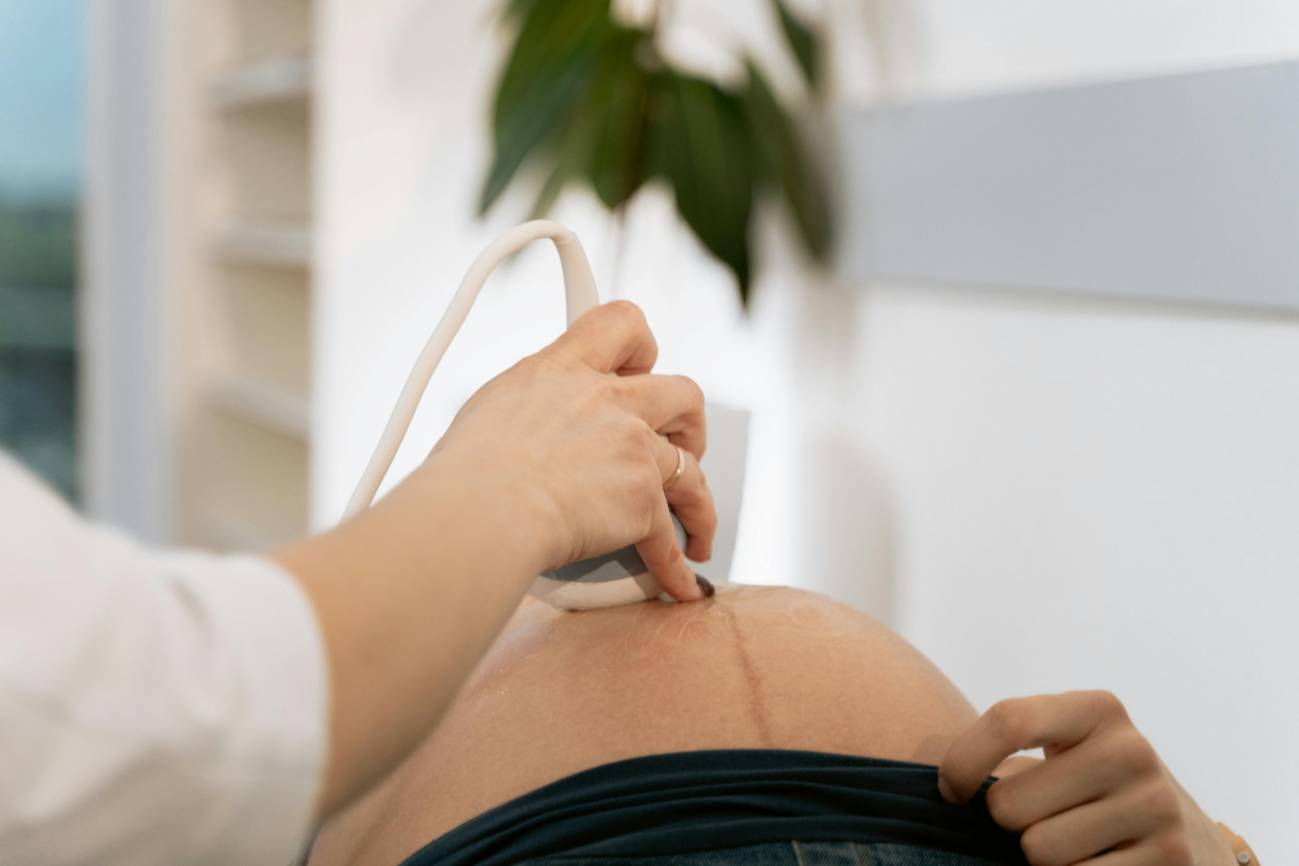 Los partos programados son más seguros para madre y bebé en embarazos con hipertensión
