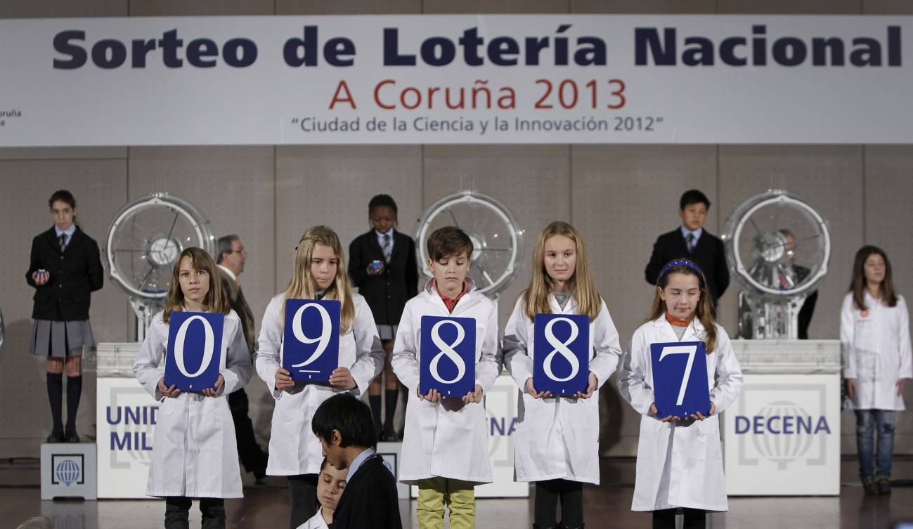 Los primeros premios del Sorteo de la Semana de la Ciencia viajan a Almendralejo y Guardamar