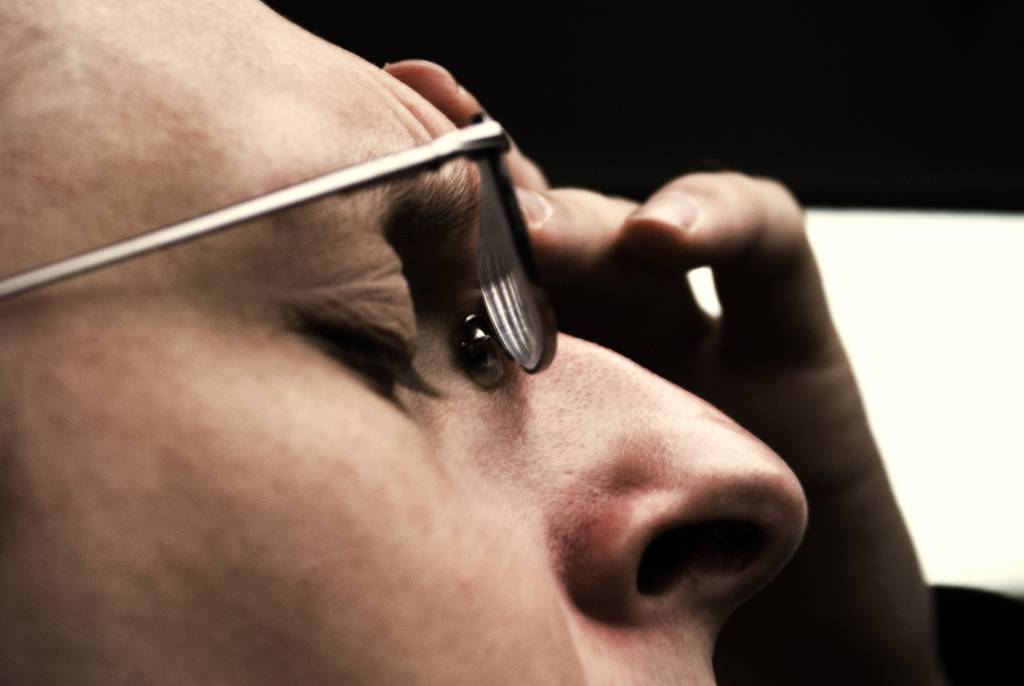 Los usuarios de Twitter describen el dolor de la migraña en tiempo real