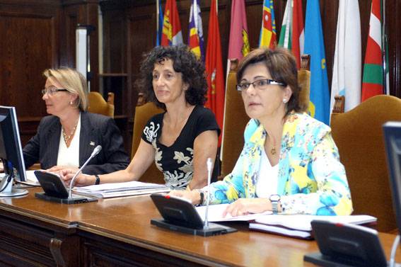 Mercedes Cabrera durante la reunión del Observatorio Estatal de Convivencia Escolar. Foto: MEPSYD.