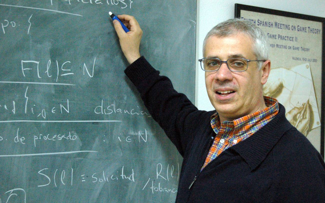 Matemáticas e informática para planificar el uso racional de maquinaria agrícola