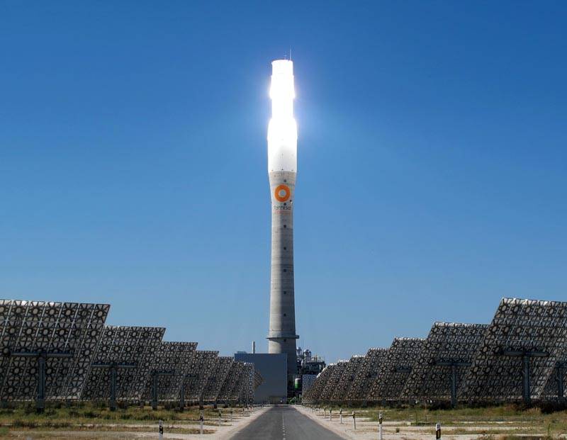 Mejoran el diseño del receptor central de una planta termosolar 