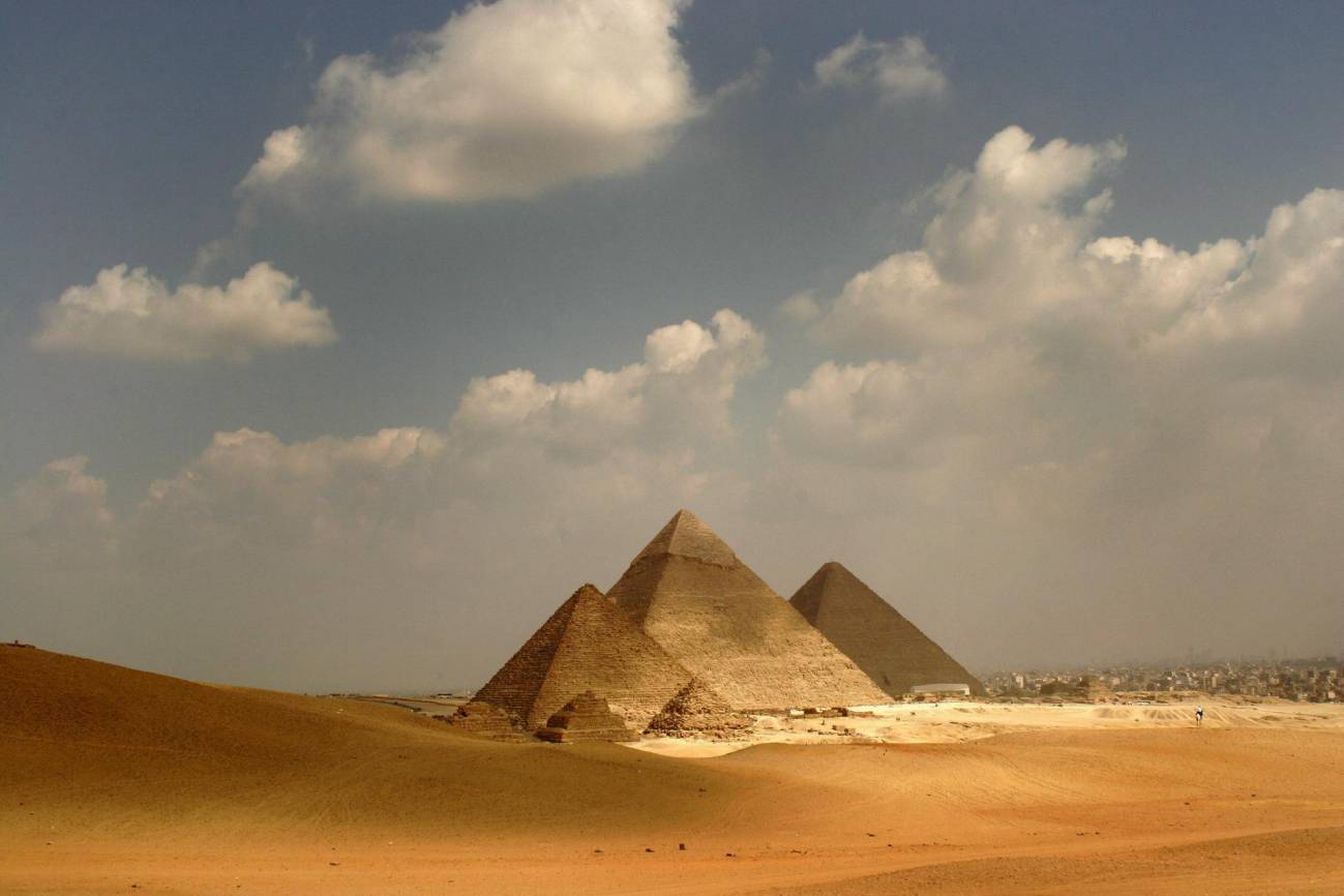 En la imagen de archivo, las pirámides de Giza, en El Cairo (Egipto), aproximadamente 500 años más jóvenes que las tumbas de Abidos.