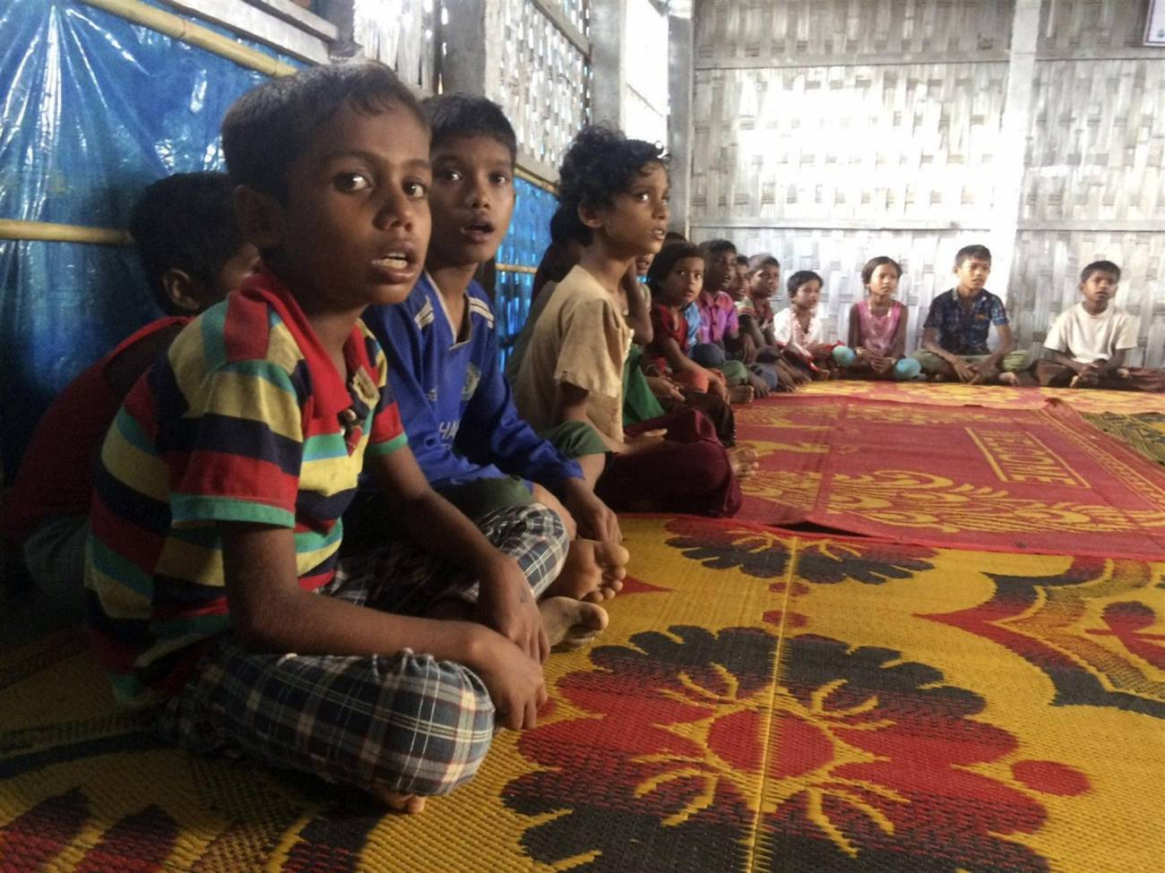 Niños en un centro de aprendizaje