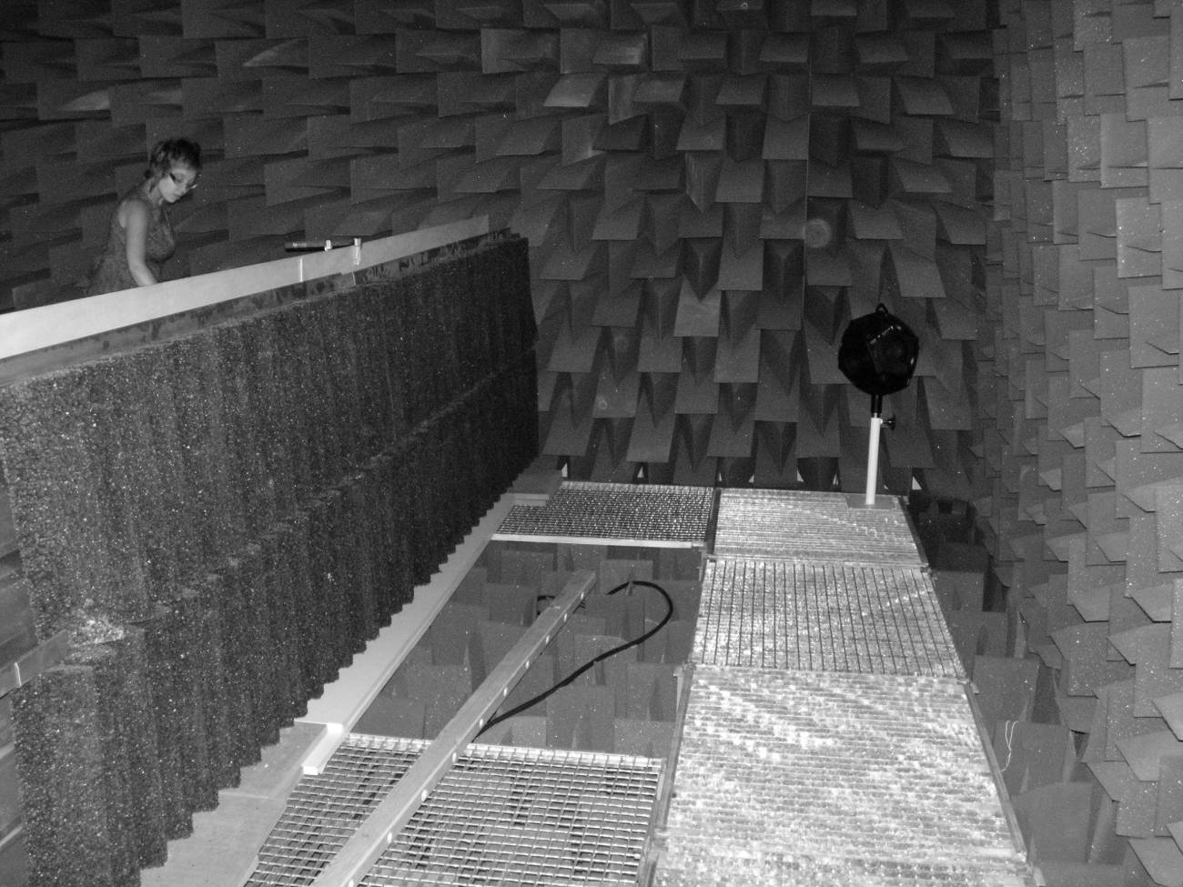 Pantallas acústicas recicladas para la reducción del impacto acústico ambiental