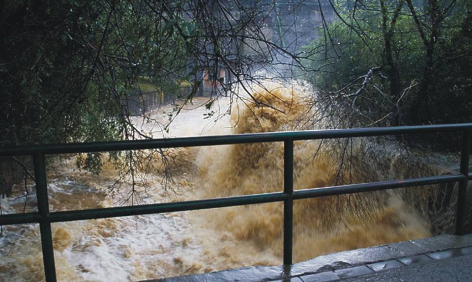 Presentan un modelo estadístico para la predicción de fuertes lluvias locales a corto plazo