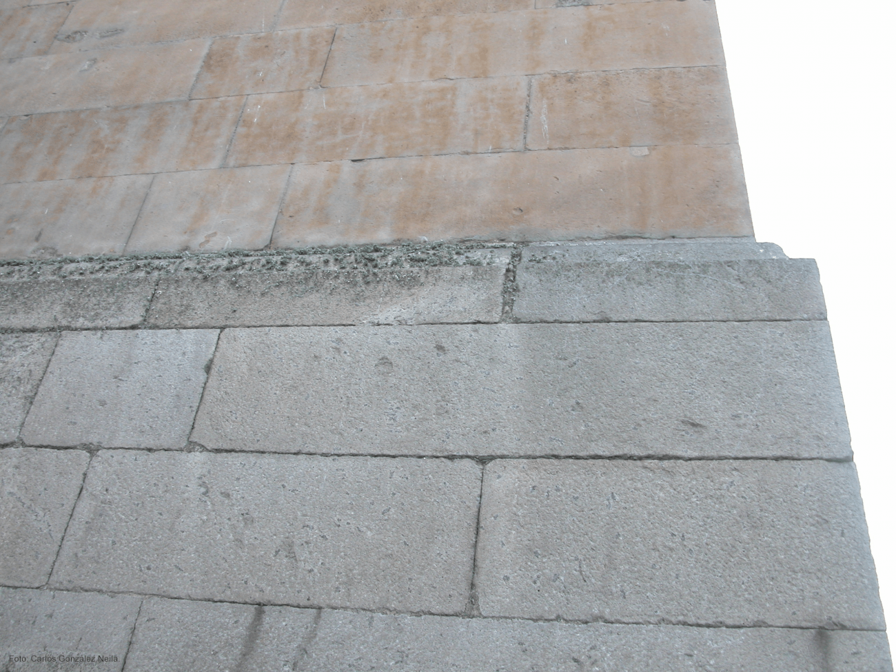 El estudio promueve la restauración de edificios con materiales de las canteras originales. 