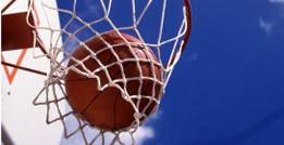 ¿Qué factores determinan la decisión de un jugador de baloncesto?