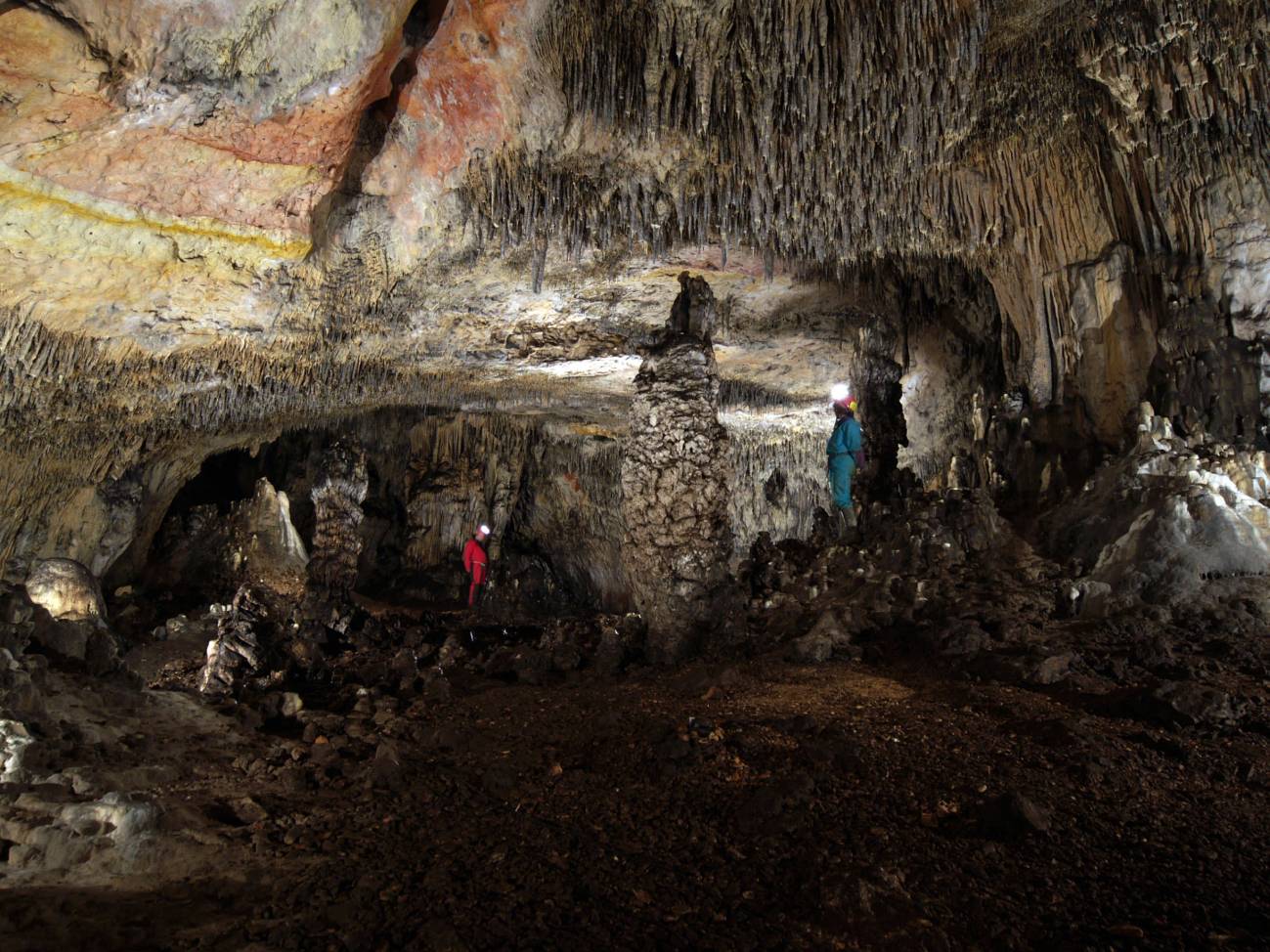 Interior de la Cueva de las Estatuas