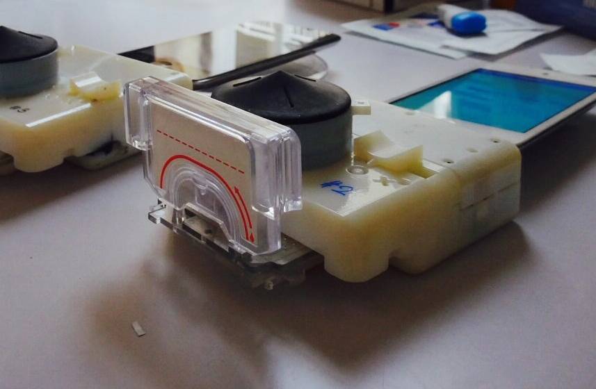 Un accesorio del móvil te dice si tienes el VIH o la sífilis en quince minutos