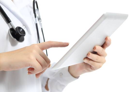Un dispositivo permite que los ‘smartphones’ puedan usarse para diagnosticar tumores