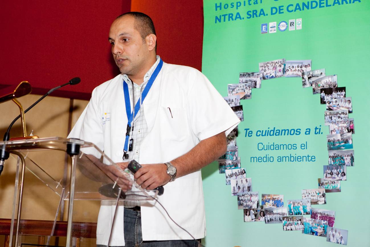 Un investigador canario participa en el primer estudio genómico mundial de la fibrosis pulmonar idiopática
