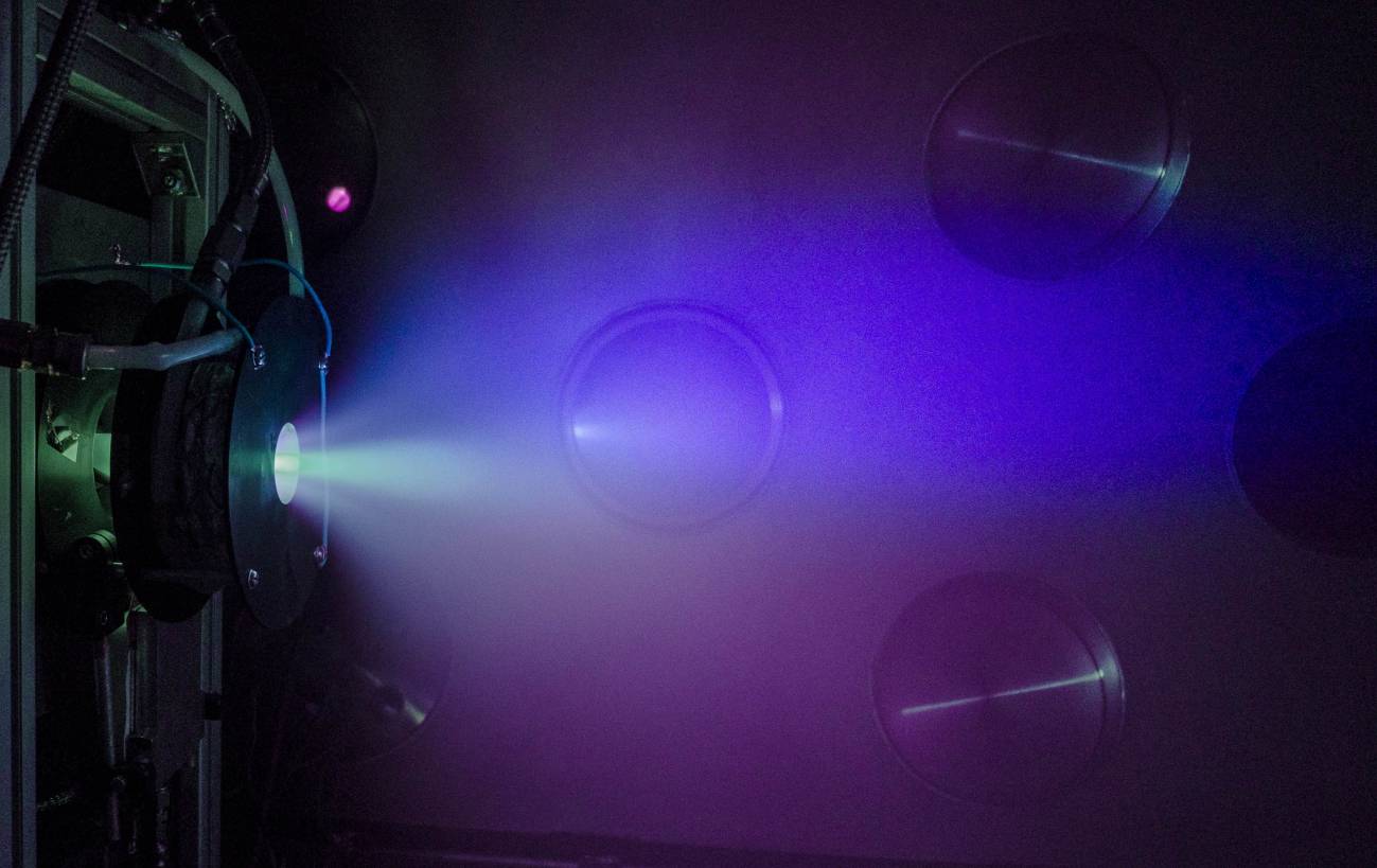 Un motor de plasma para pequeñas plataformas espaciales
