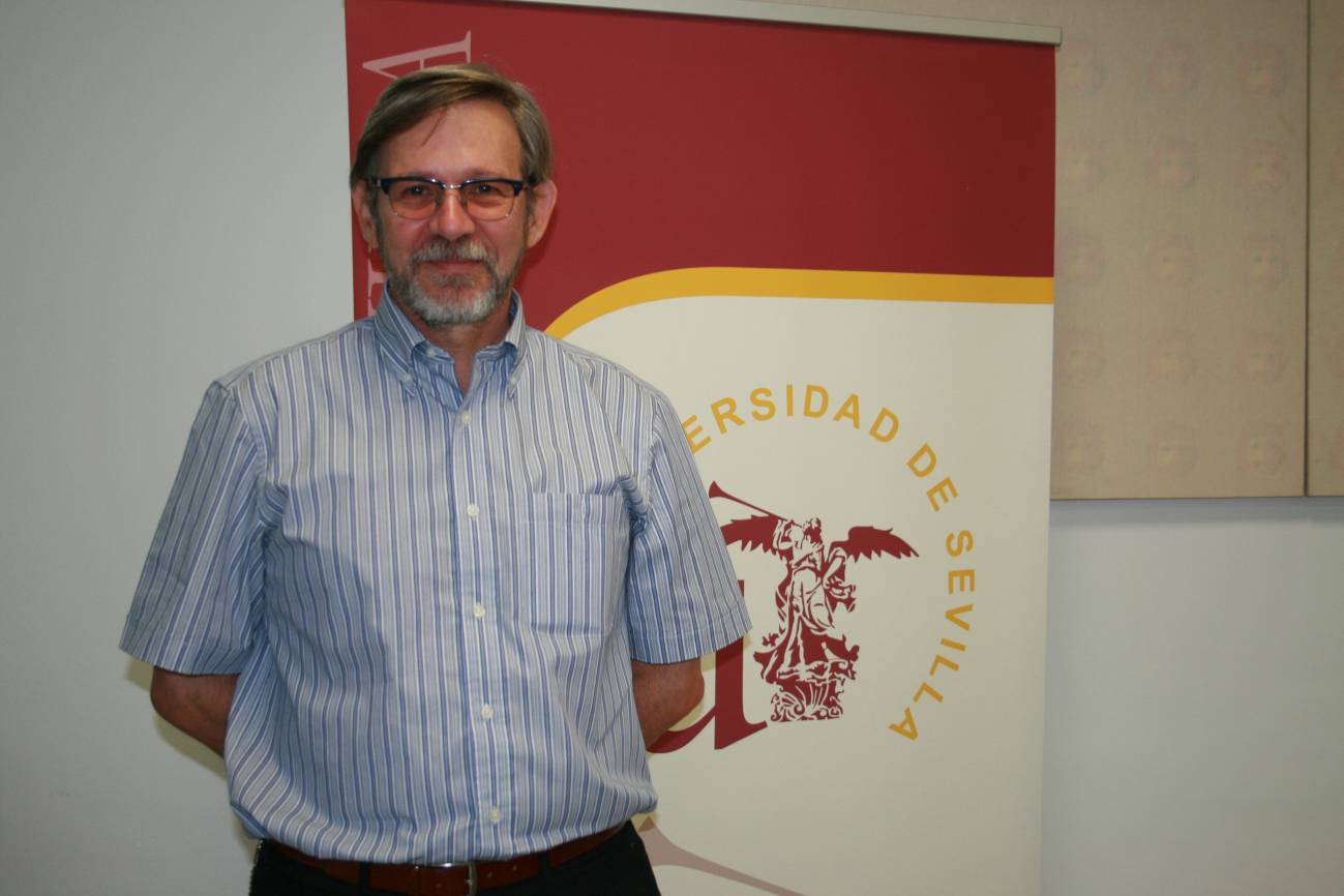 El investigador Leopoldo  García