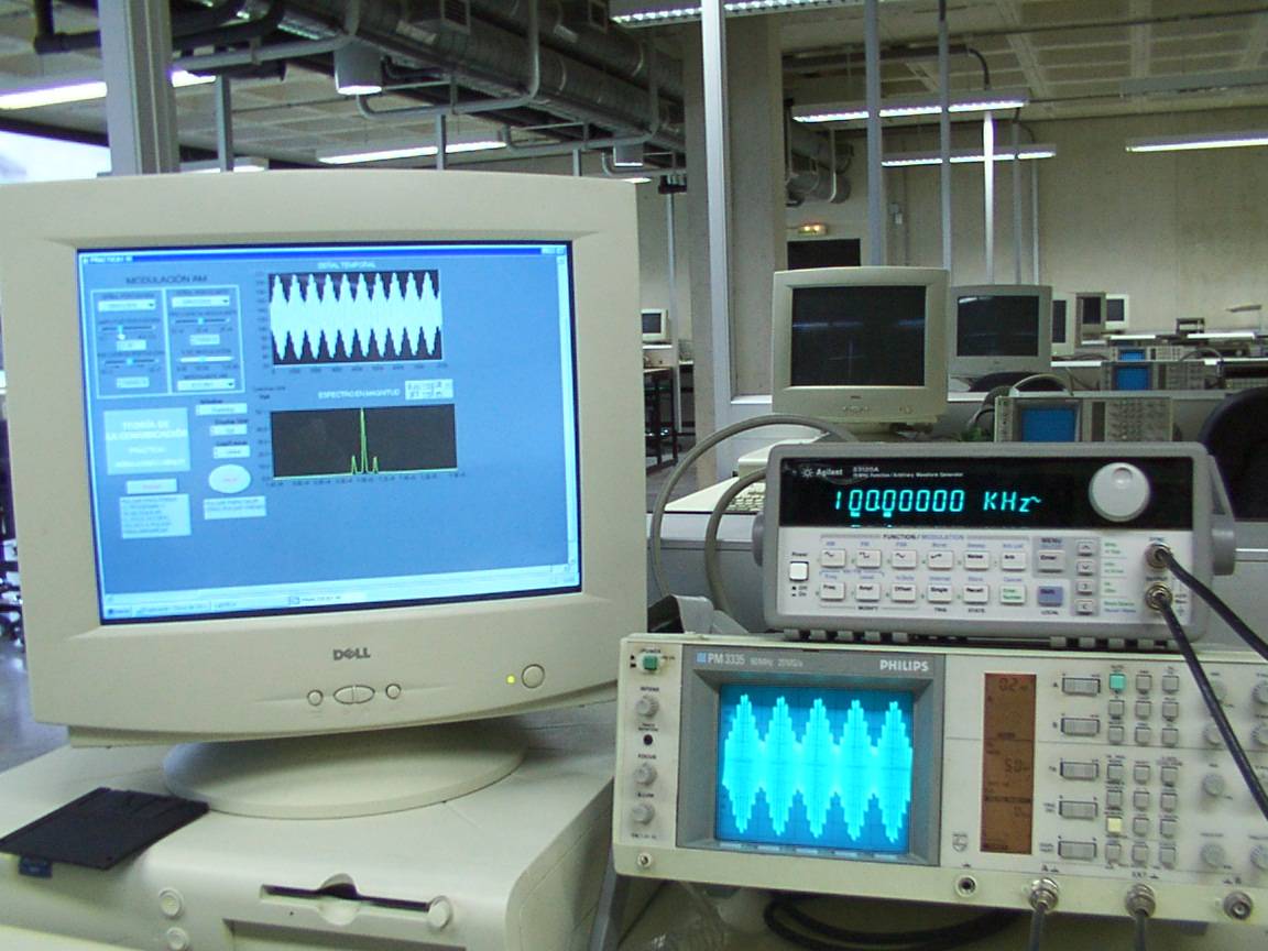  Un ‘software’ transforma un laboratorio básico de electrónica en uno de telecomunicaciones